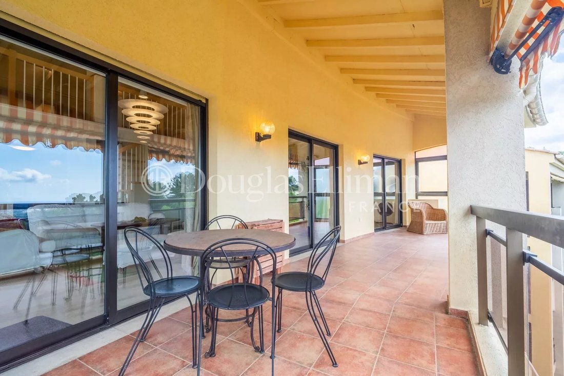 Appartement à Mougins, Provence-Alpes-Côte d'Azur, France 3 - 15642568
