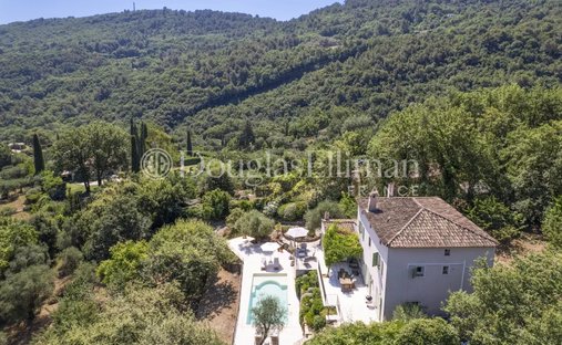 Casa en Châteauneuf-Grasse, Provenza-Alpes-Costa Azul, Francia 1