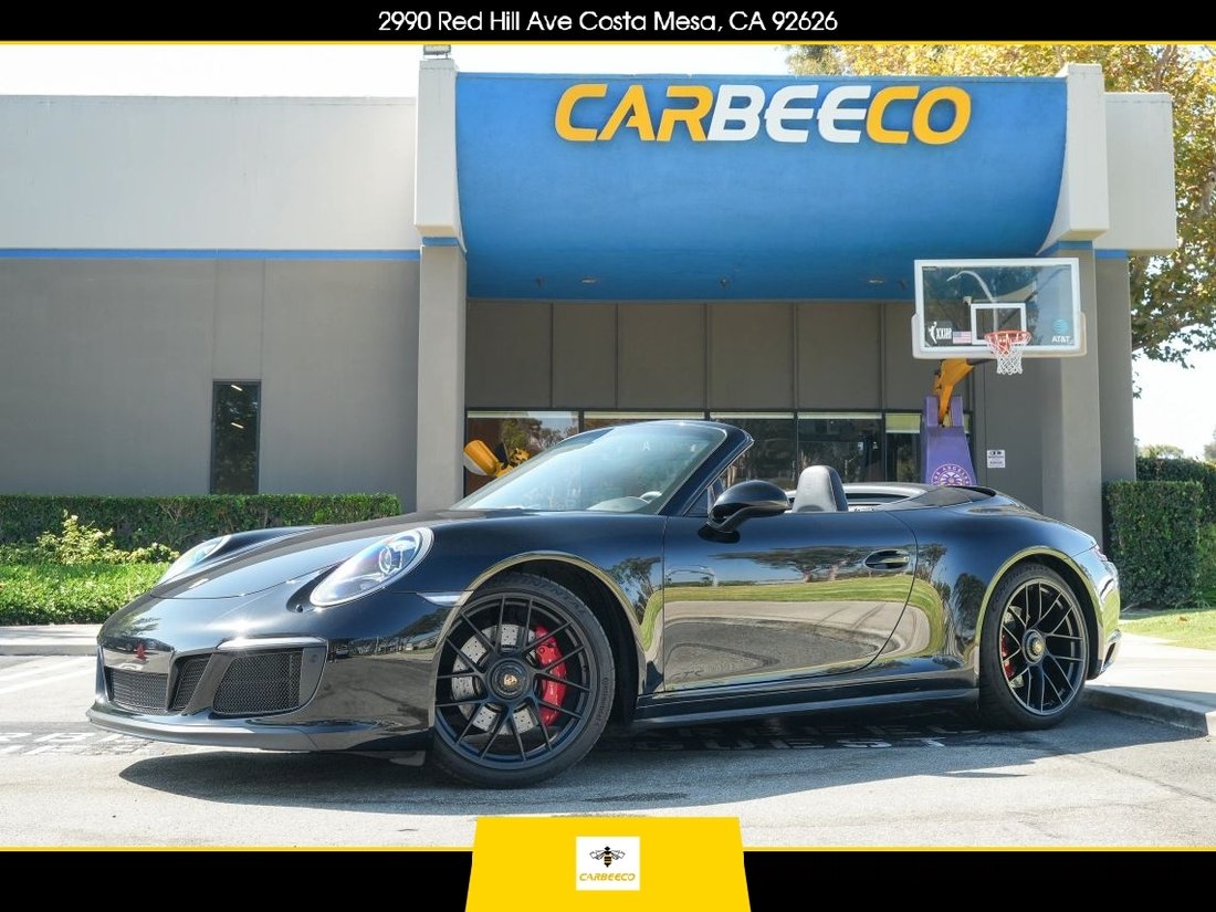 Cabriolet in Costa Mesa, CA, United States 1 - 18679658