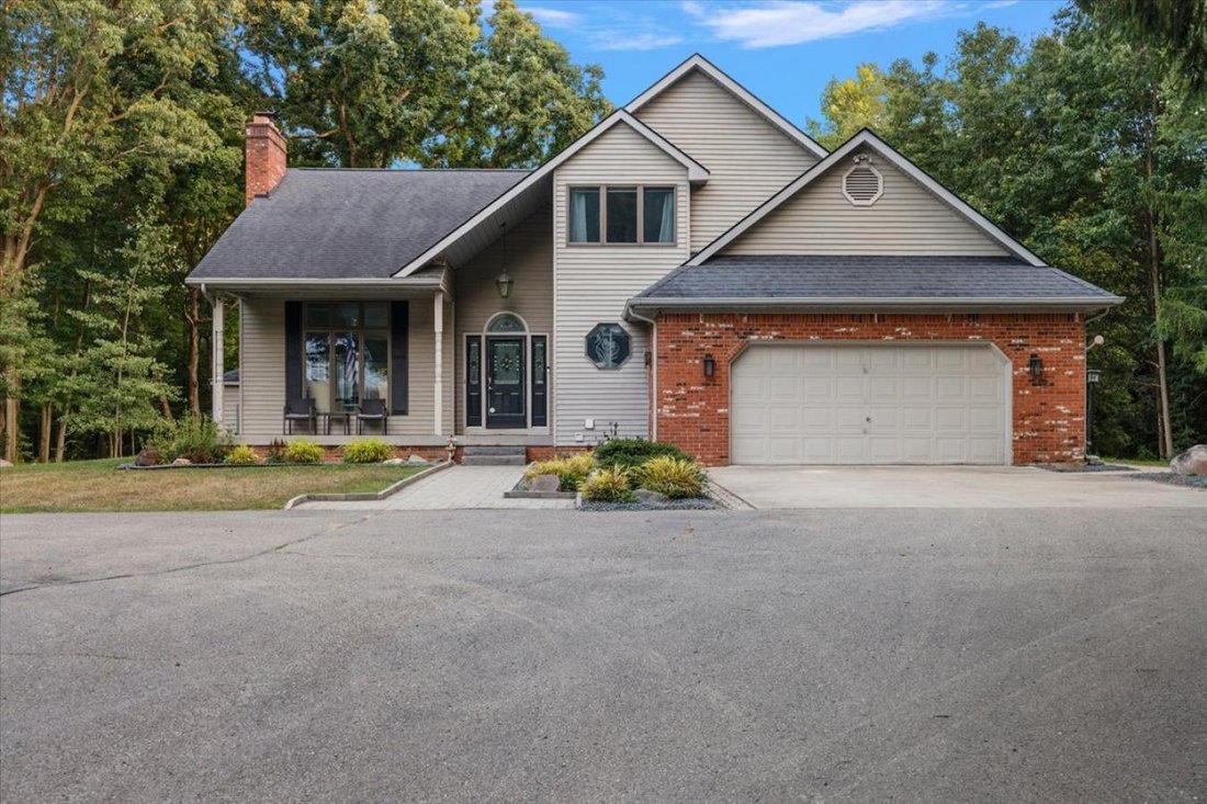 House in Metamora, Michigan, United States 4 - 18720832