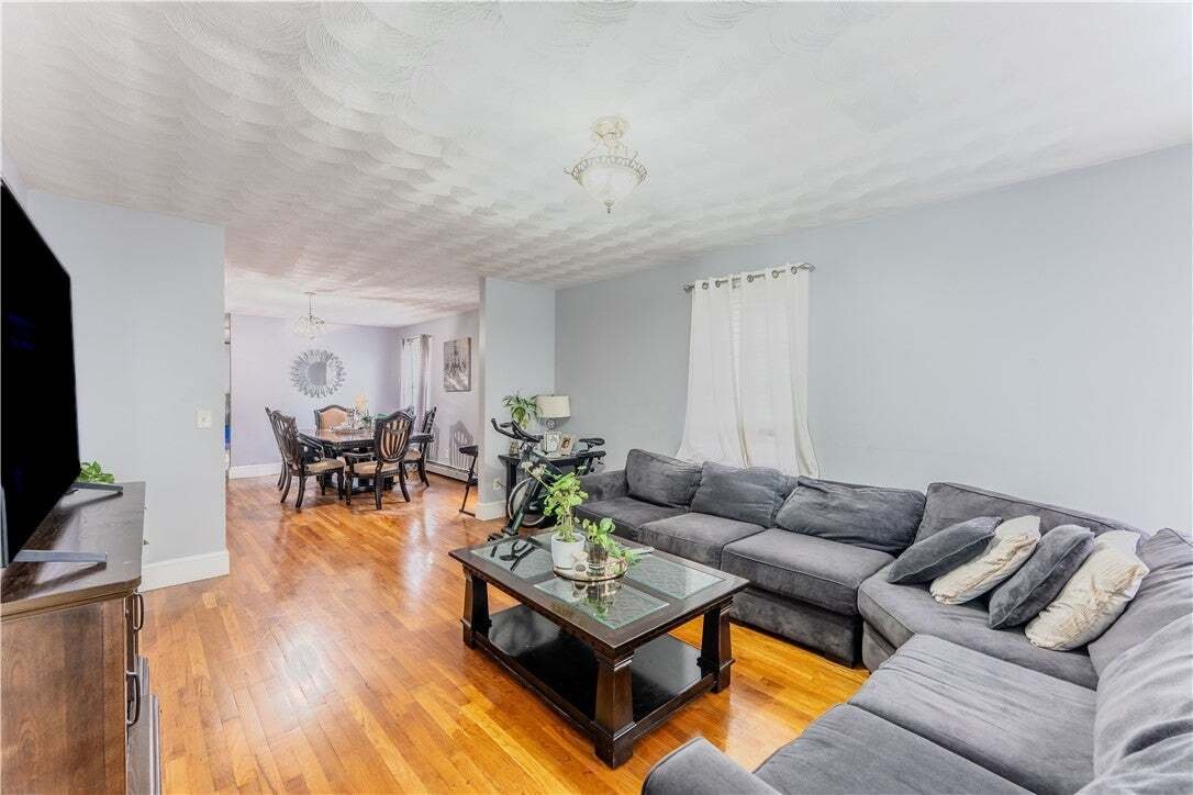 Autres à Providence, Rhode Island, États-Unis 3 - 18726460