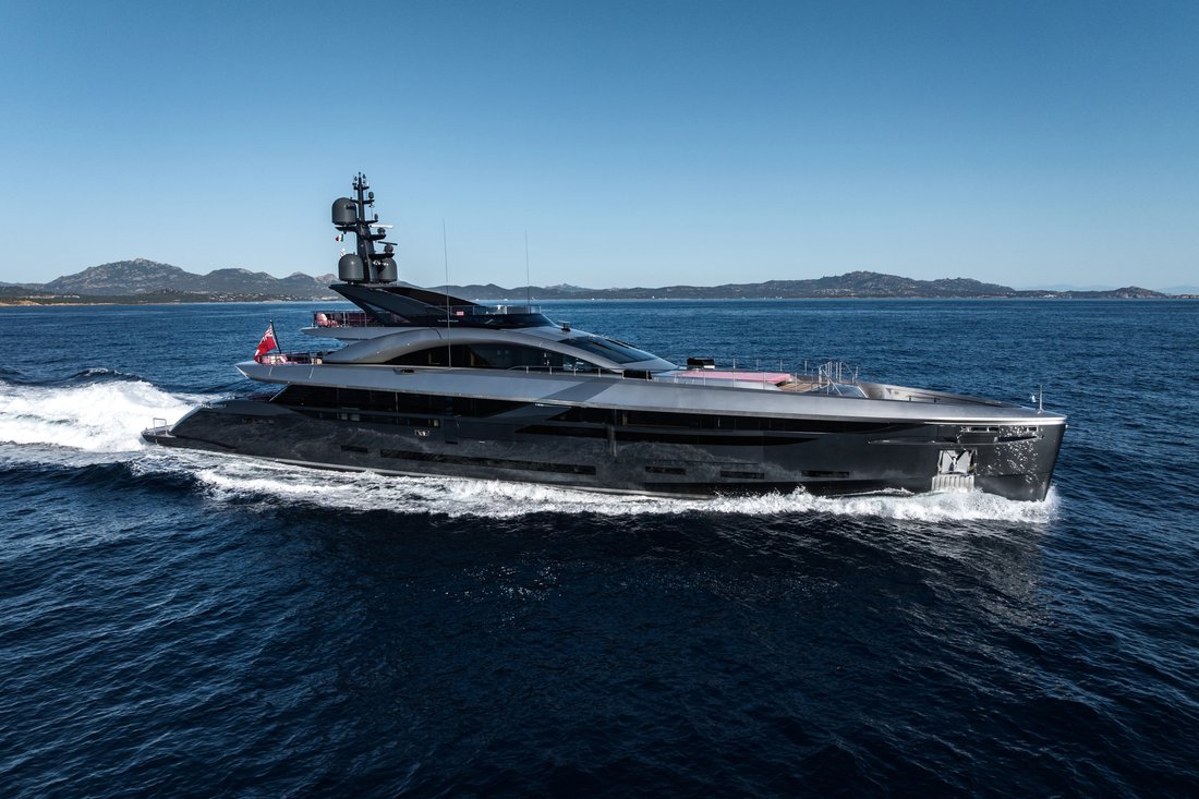 Yacht in Italy 1 - 18727423