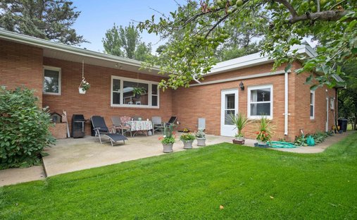 House in Burlington, North Dakota, United States 1
