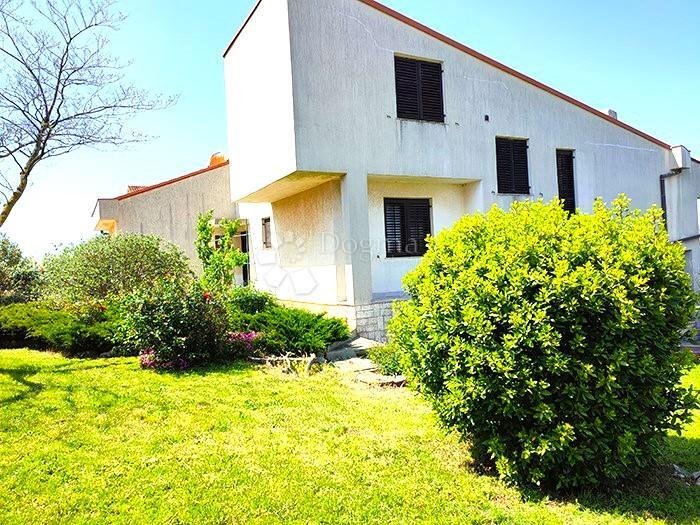 Haus in Mjesni odbor Busoler, Grad Pula, Gespanschaft Istrien 4 - 18728505