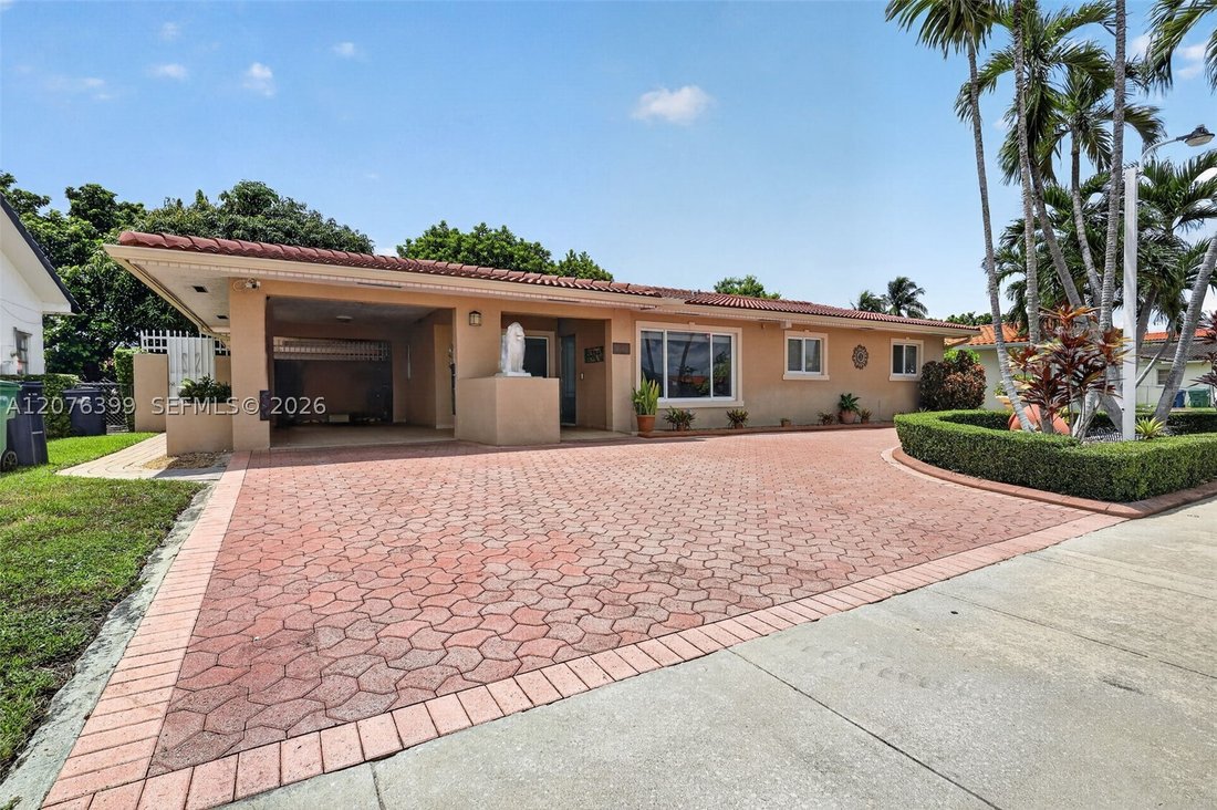 Altro a Miami, Florida, Stati Uniti 2 - 18721718