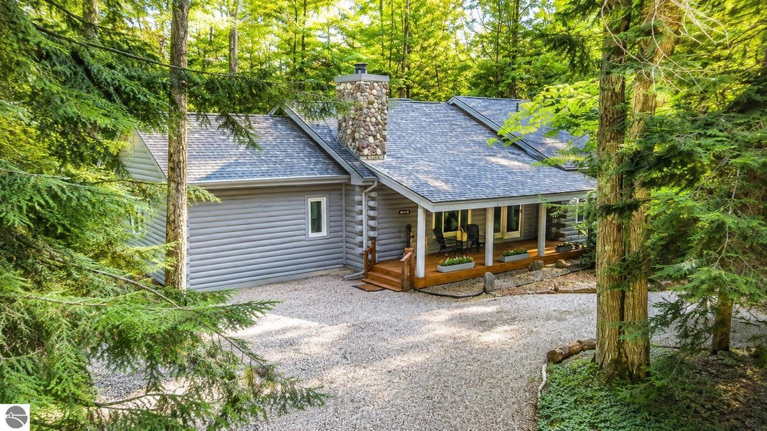 Casa a Interlochen, Michigan, Stati Uniti 2 - 18721858