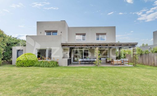 Casa en Garin, Provincia de Buenos Aires, Argentina 1