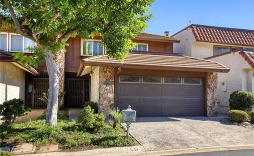 Townhouse in La Cañada Flintridge, California, United States 1