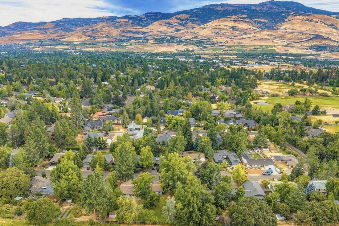 Casa a Ashland, Oregon, Stati Uniti 5 - 18726096