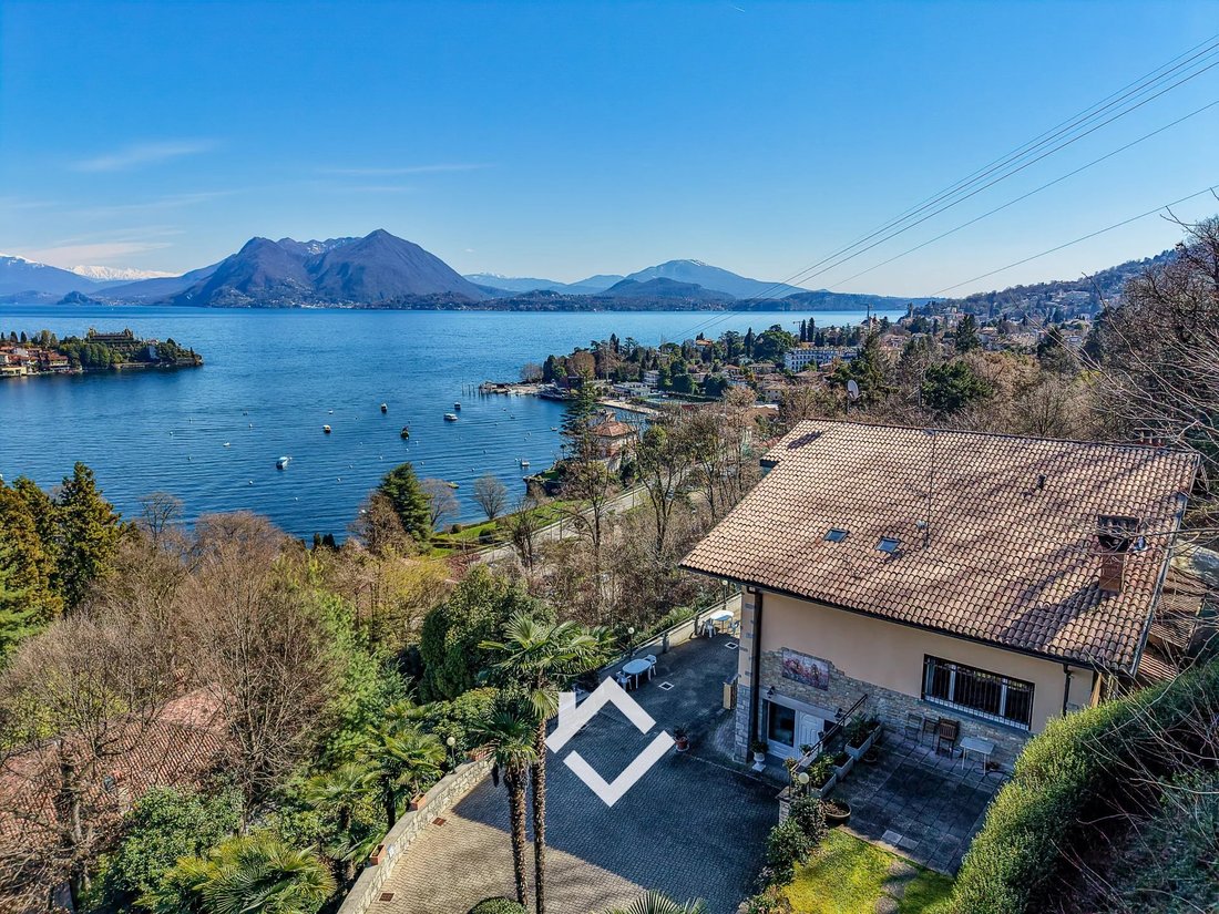 Villa a Stresa, Piemonte, Italia 1 - 18726346