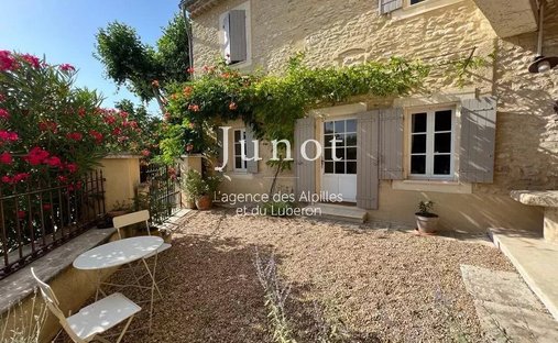 Landhaus in Gordes, Provence-Alpes-Côte d'Azur, Frankreich 1