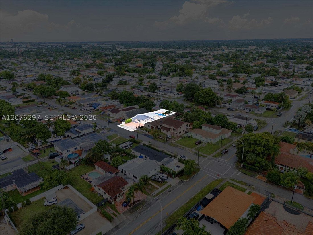 Casa a Hialeah, Florida, Stati Uniti 4 - 18715641