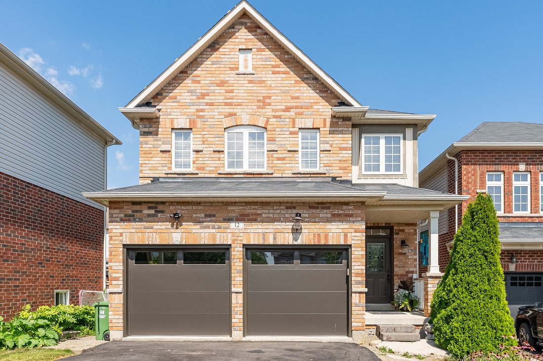 House in Hamilton, Ontario, Canada 1 - 18723607