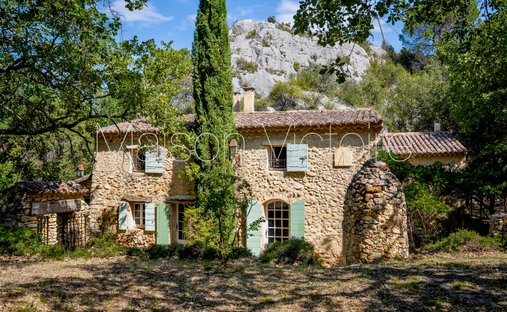 Casa a Bonnieux, Provenza-Alpi-Costa Azzurra, Francia 1