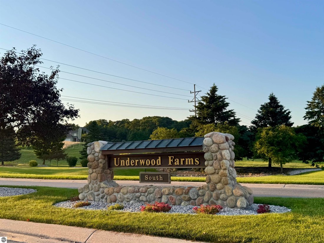 Terreno a Traverse City, Michigan, Stati Uniti 3 - 18721537