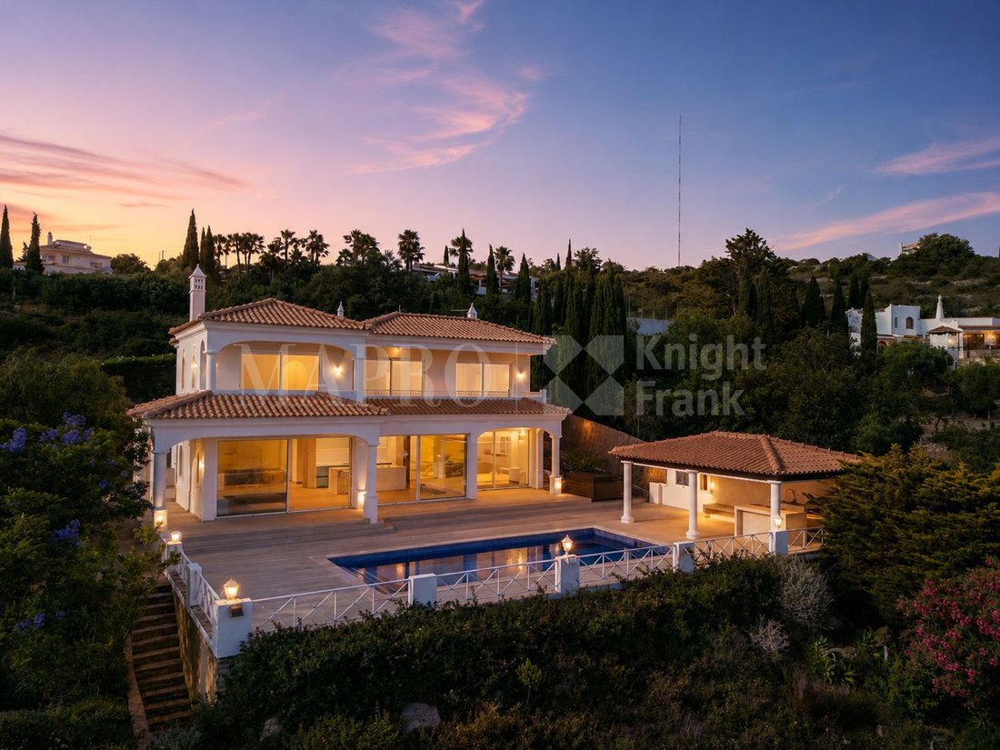 Villa a Loule (Sao Clemente), Algarve, Portogallo 1 - 18728467
