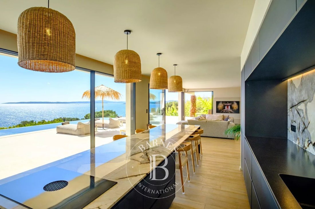 Villa à Les Issambres, Roquebrune-sur-Argens, France 5 - 17565545