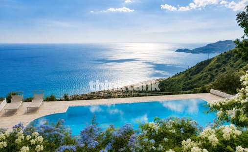 Villa en Letojanni, Sicilia, Italia 1