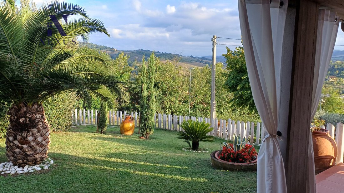 Villa en Petriano, Marcas, Italia 4 - 18728576