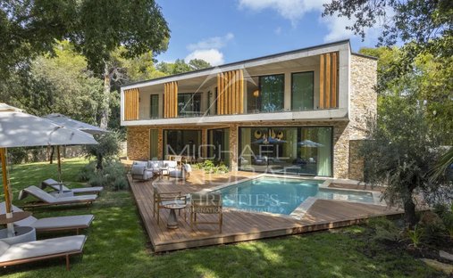 House in Camp Long, Cannes, France 1