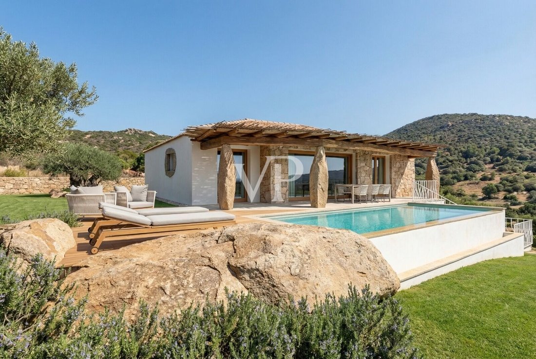 Casa en Loiri Porto San Paolo, Cerdeña, Italia 3 - 18720926