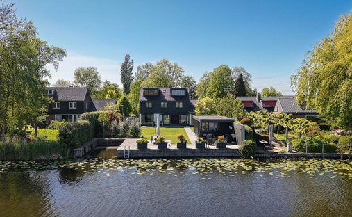 Villa in Giessenburg, South Holland, Netherlands 1