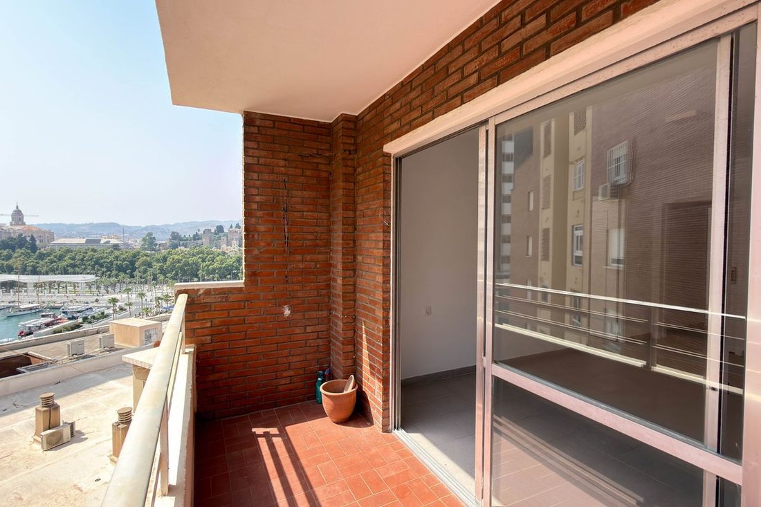Appartamento a Playa De La Malagueta, Centro, Malaga 1 - 18539824