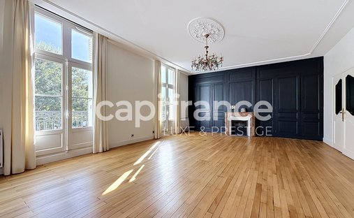 Appartement à Saint-Cyr-sur-Loire, Centre-Val de Loire, France 1