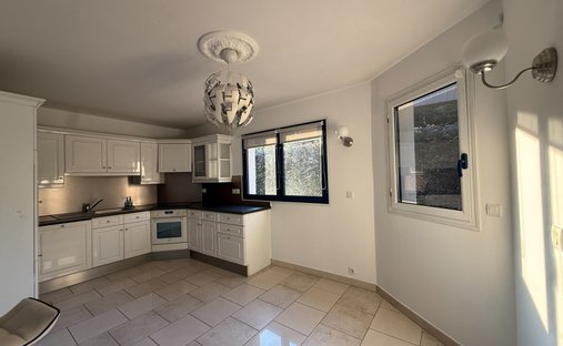Maison à Bois-Guillaume, Normandie, France 1
