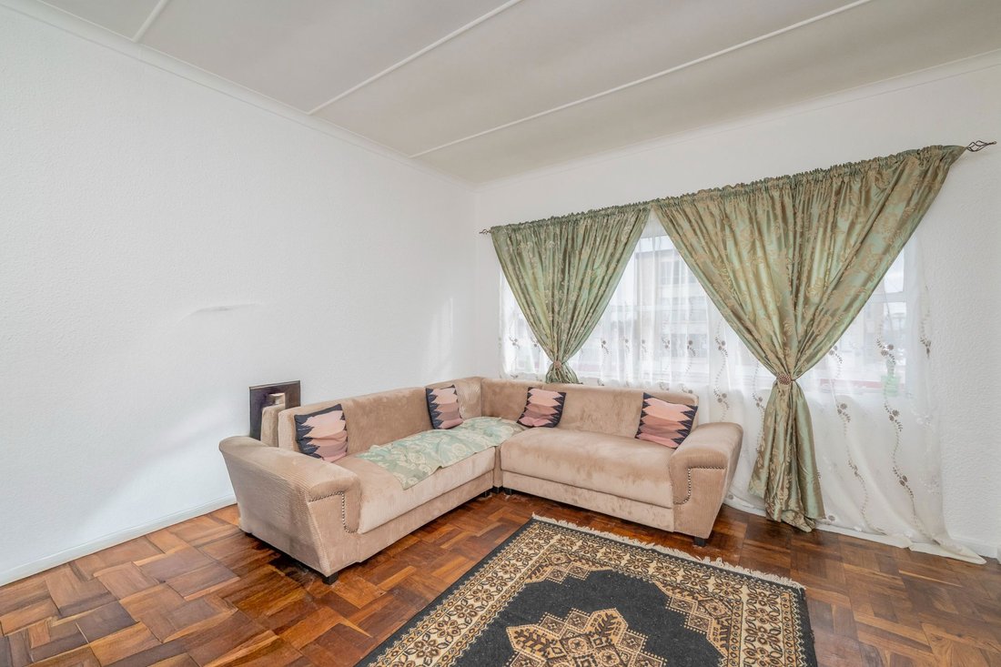 Apartamento en Goodwood Estate, Ciudad del Cabo, Sudáfrica 3 - 18726265