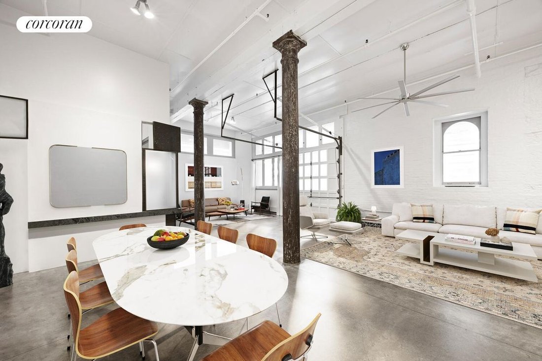 Andere in New York City, New York, Vereinigte Staaten 3 - 18073247