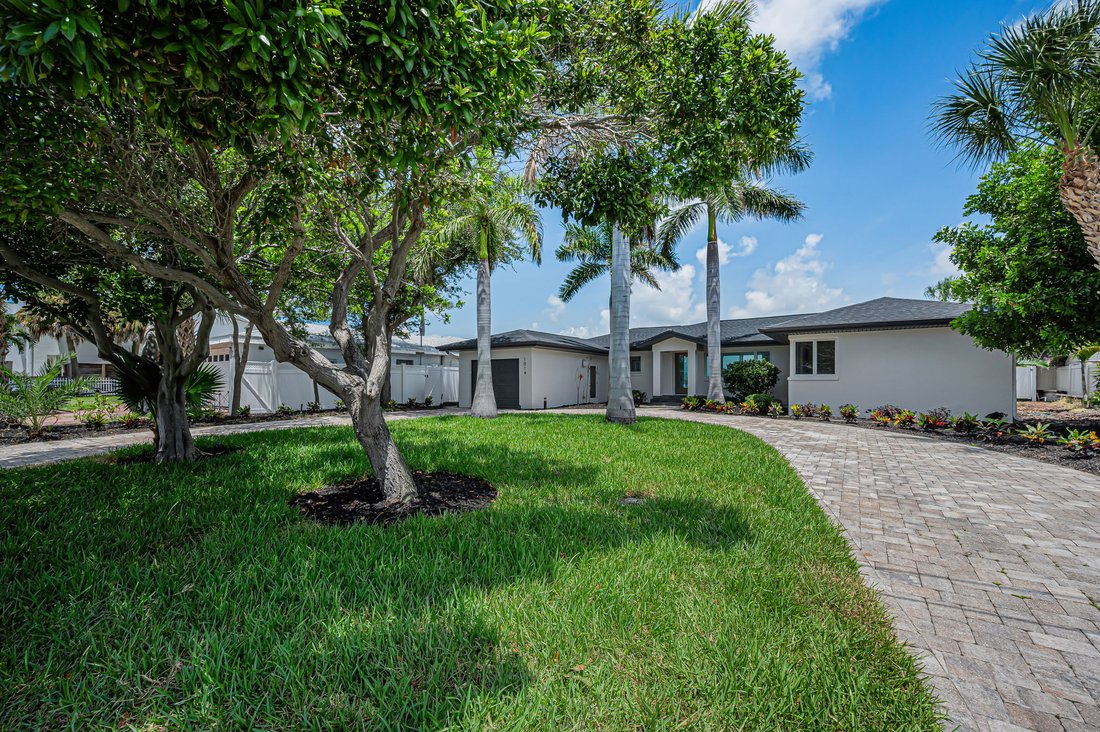 House in St. Pete Beach, Florida, United States 1 - 18727975