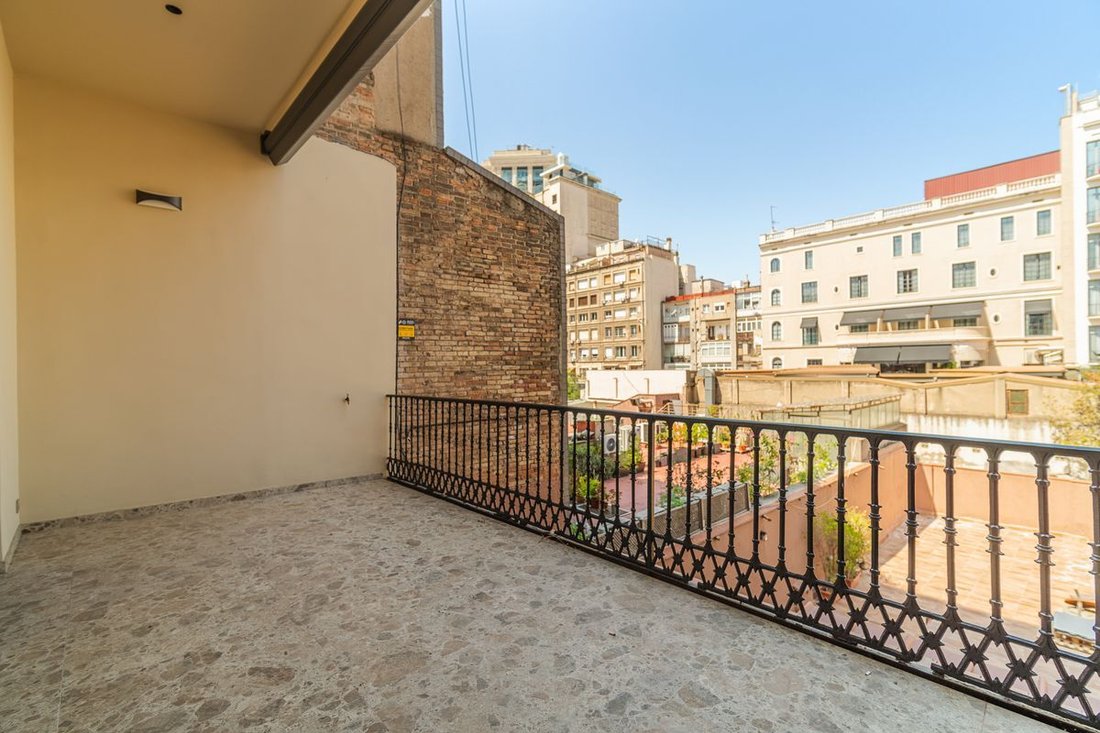 Apartamento en Eixample, Barcelona, España 1 - 18697612