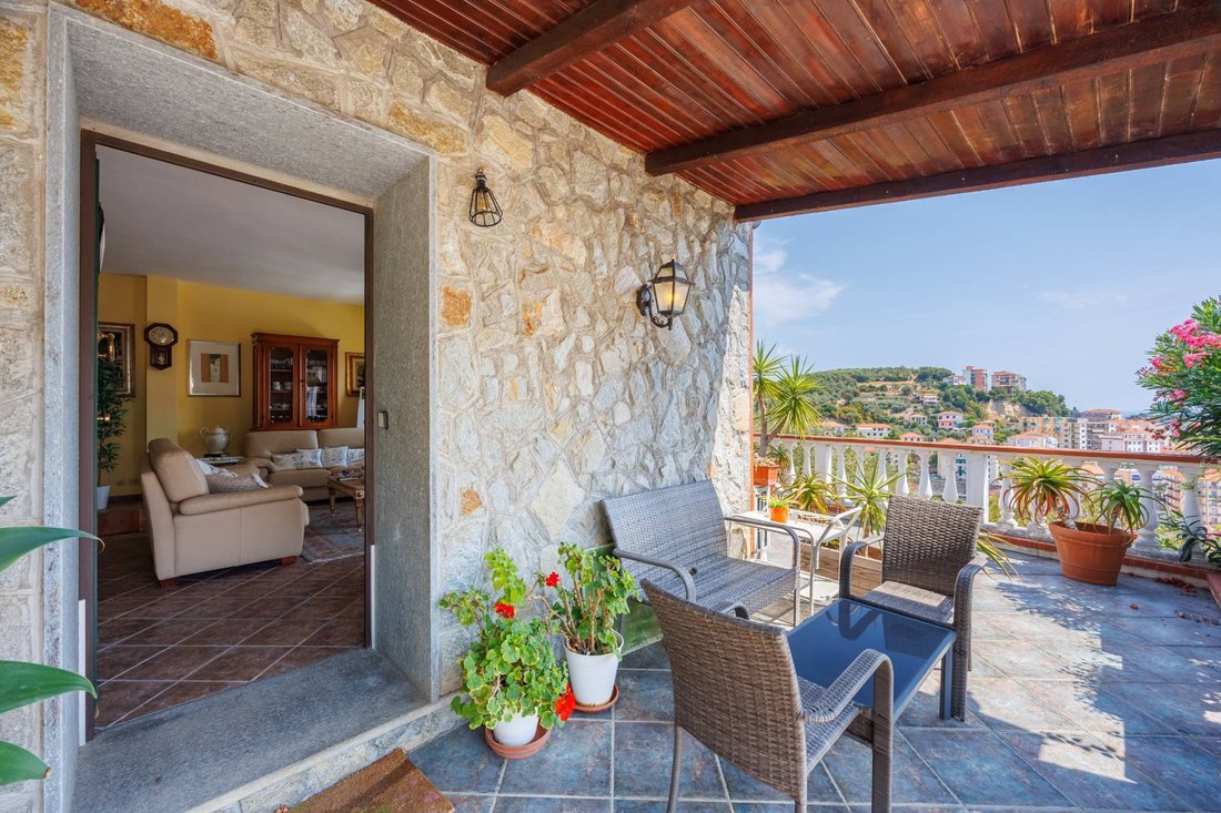 Villa en Porto Maurizio, Imperia, Liguria 4 - 18728997