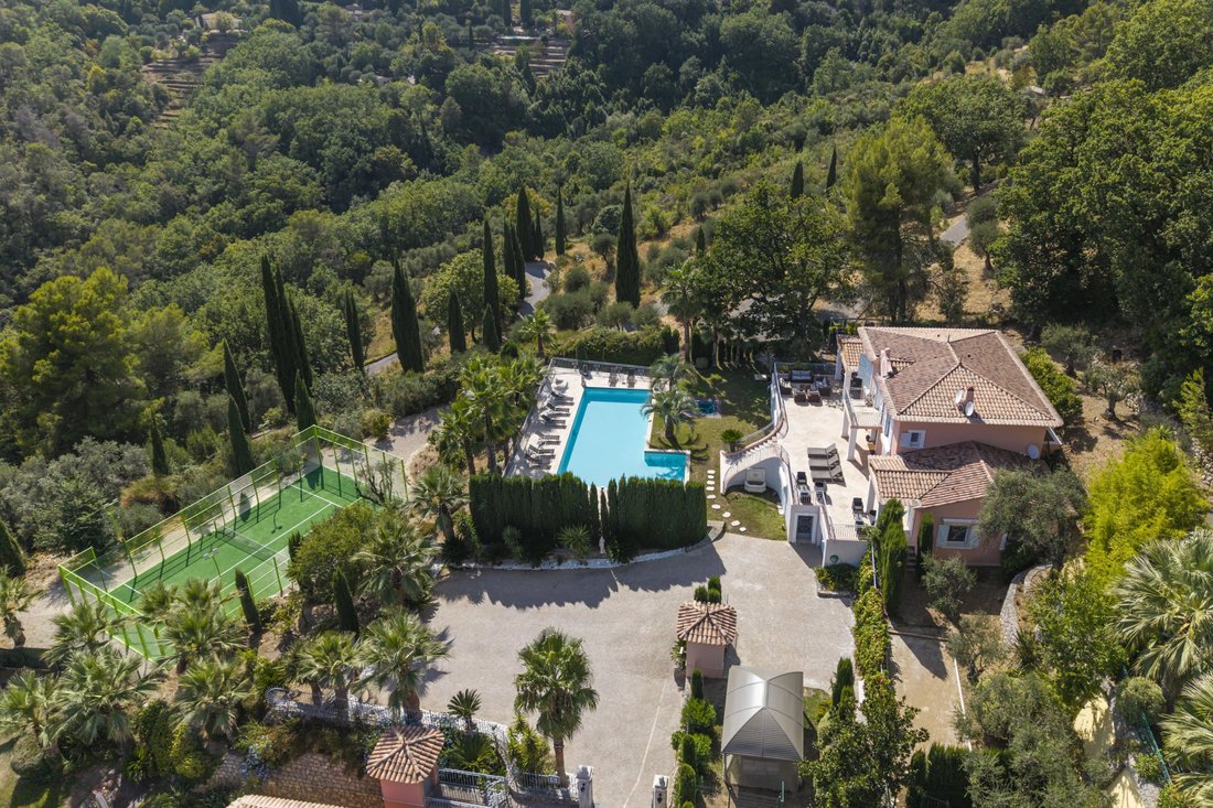 Villa en Grasse, Provenza-Alpes-Costa Azul, Francia 1 - 18723961