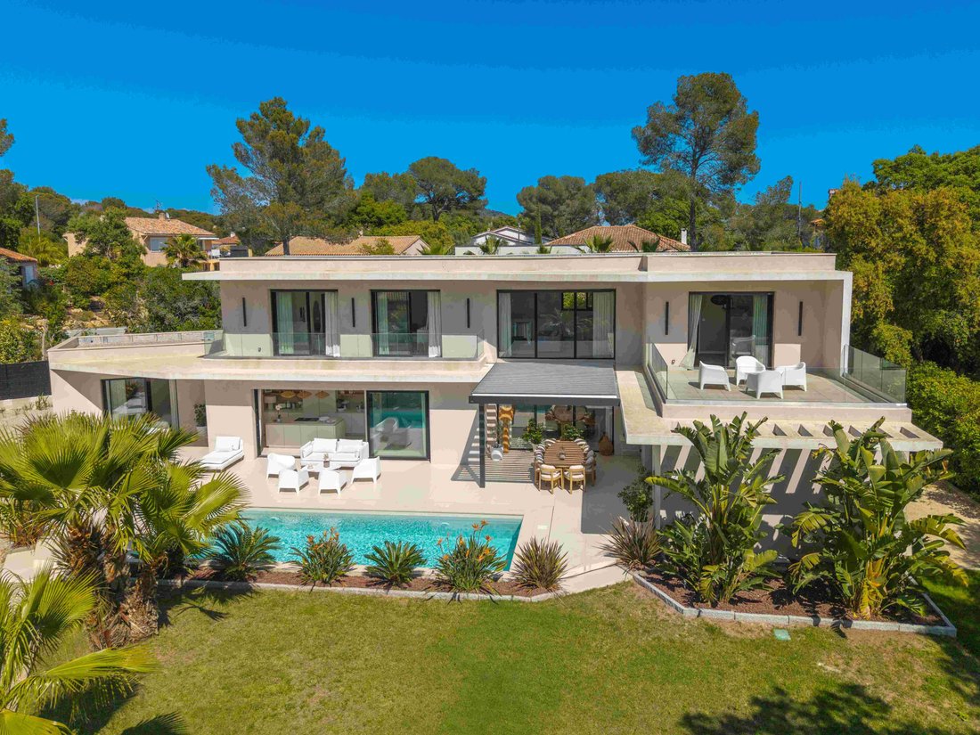 Villa a Le Dramont-Agay-Anthéor-Le Trayas, Saint-Raphaël, Francia 1 - 18728437
