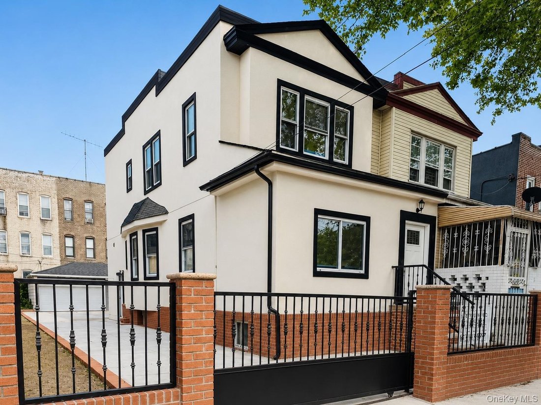 House in New York, New York, United States 1 - 18722236