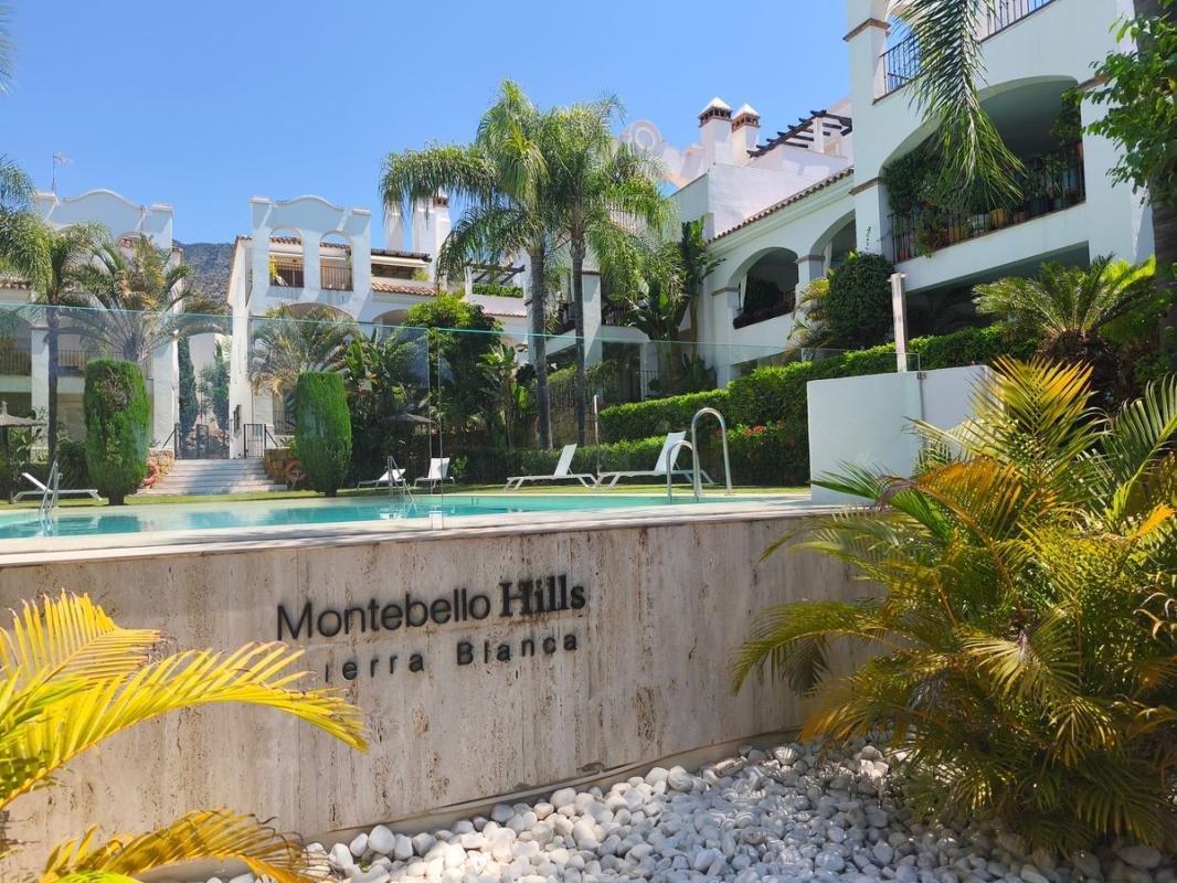 Apartment in Marbella, Andalusia, Spain 1 - 18111183