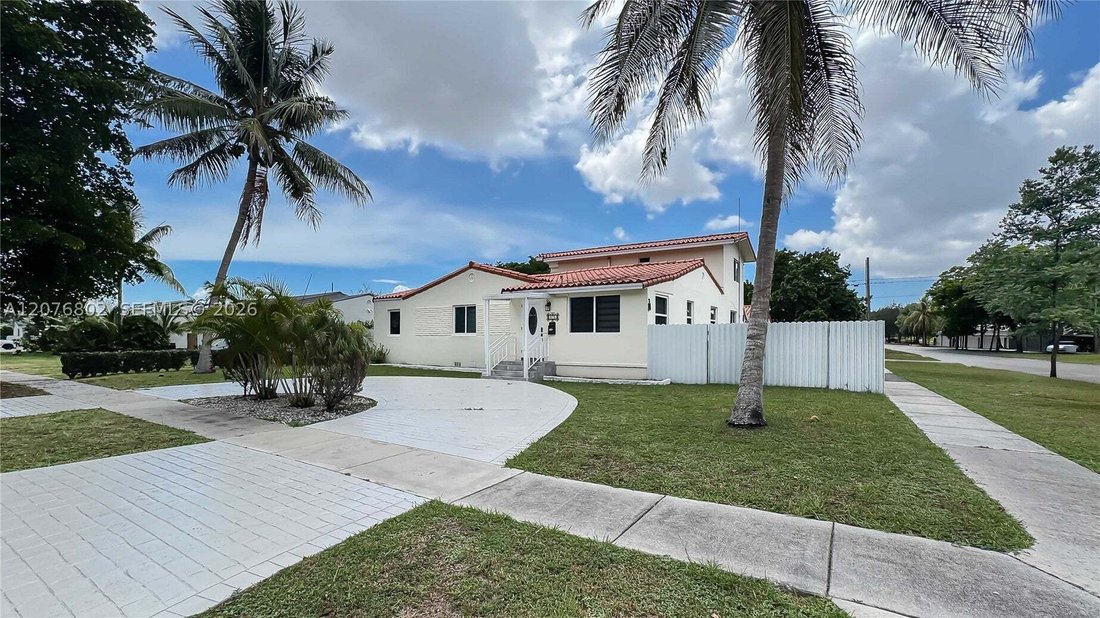 Maison à Miami Springs, Floride, États-Unis 2 - 18722022