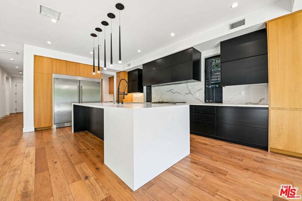 House in Los Angeles, California, United States 2 - 18721983