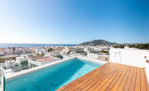 Villa à Santa Eulària des Riu, Îles Baléares, Espagne 1