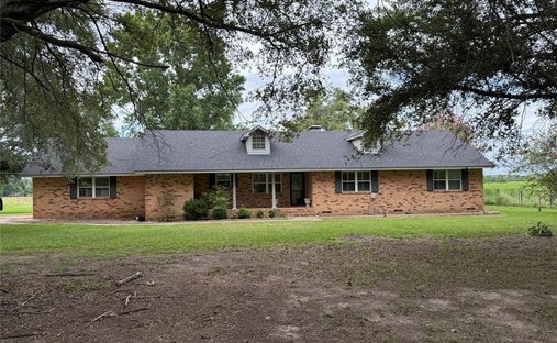 House in Pittsburg, Texas, United States 1