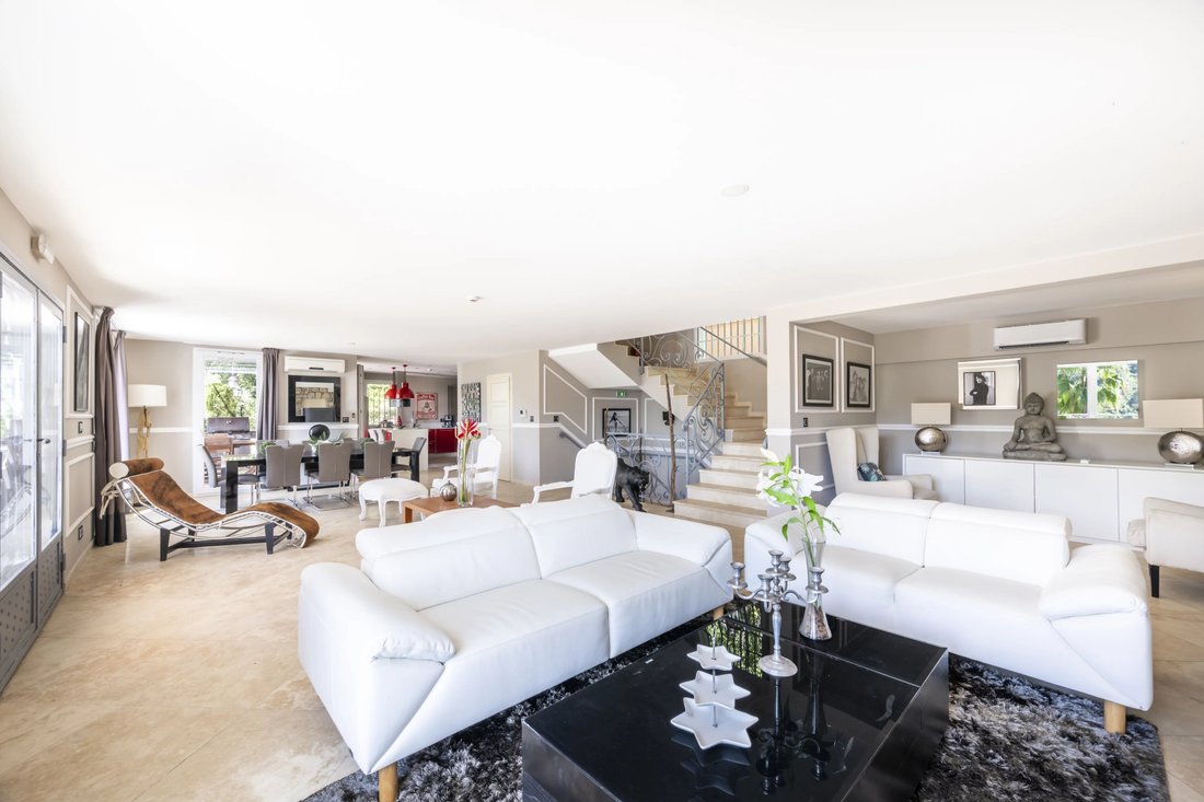 Villa en Grasse, Provenza-Alpes-Costa Azul, Francia 3 - 18723961