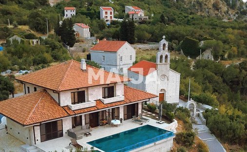 Villa in Tudorovići, Montenegro 1
