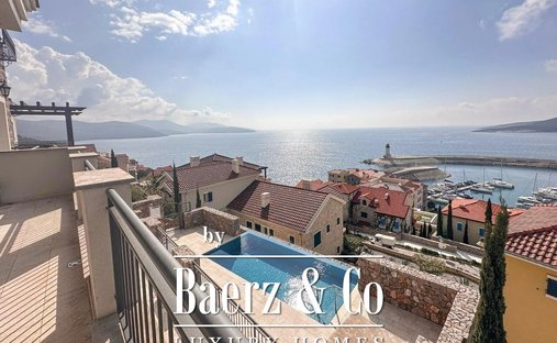 Penthouse in Tivat, Tivat Municipality, Montenegro 1
