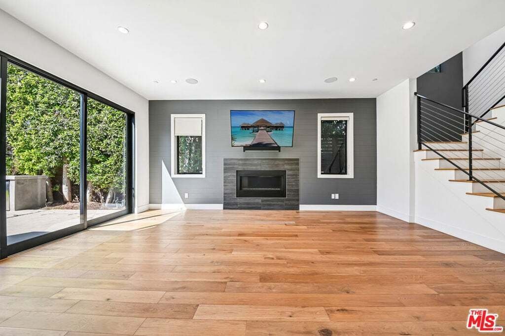 House in Los Angeles, California, United States 3 - 18721983