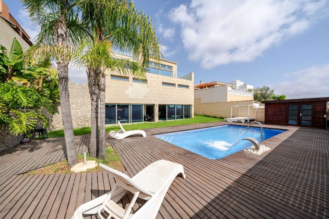 Villa a Torrevieja, Comunità Valenzana, Spagna 3 - 18570802