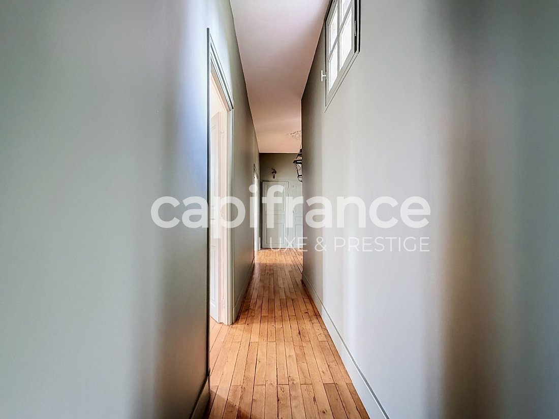 Appartamento a Saint-Cyr-sur-Loire, Centro-Val della Loira, Francia 3 - 18408413
