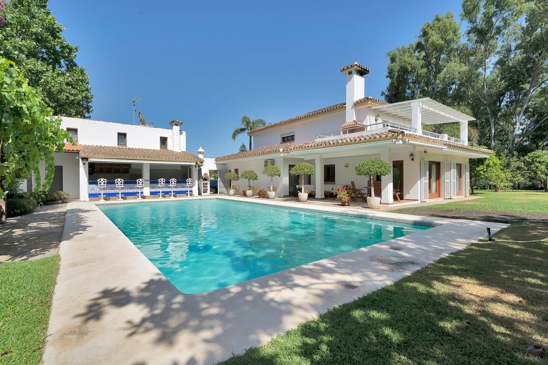 Villa in Cancelada, Estepona, Andalusia 2 - 18154562