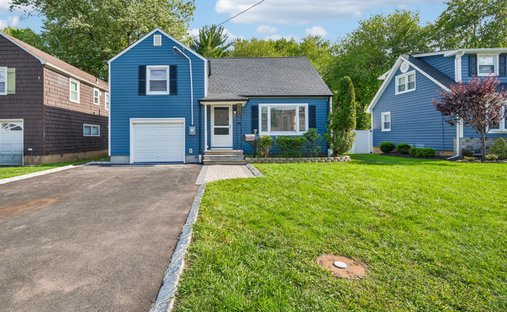 House in Kenilworth, New Jersey, United States 1